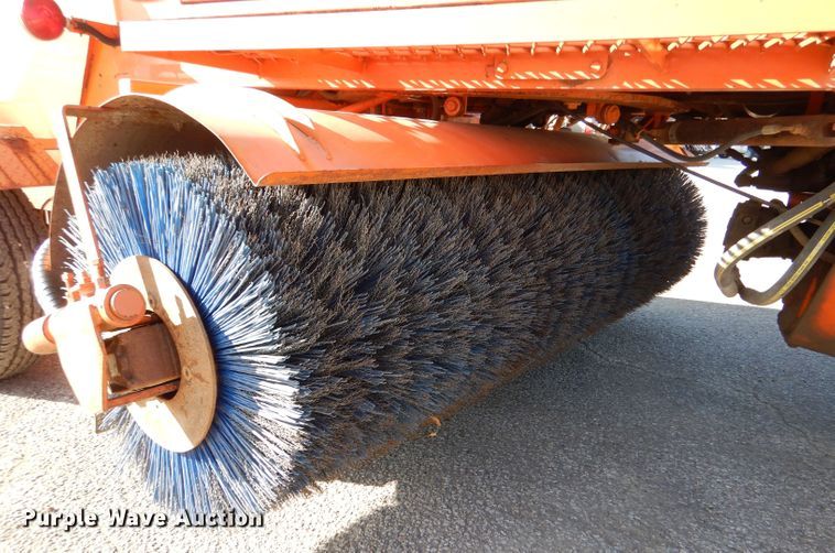 image for item IE9683 2006 Broce RJ-350  broom