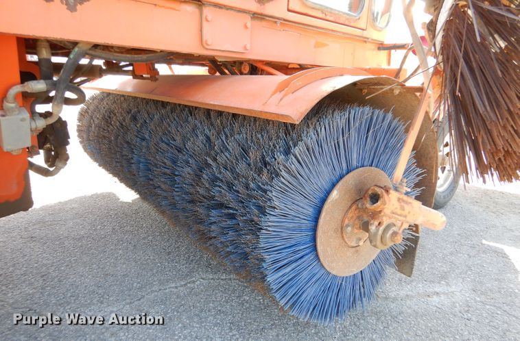 image for item IE9683 2006 Broce RJ-350  broom