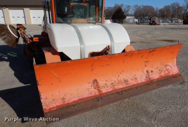 image for item IE9683 2006 Broce RJ-350  broom