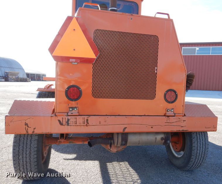 image for item IE9683 2006 Broce RJ-350  broom