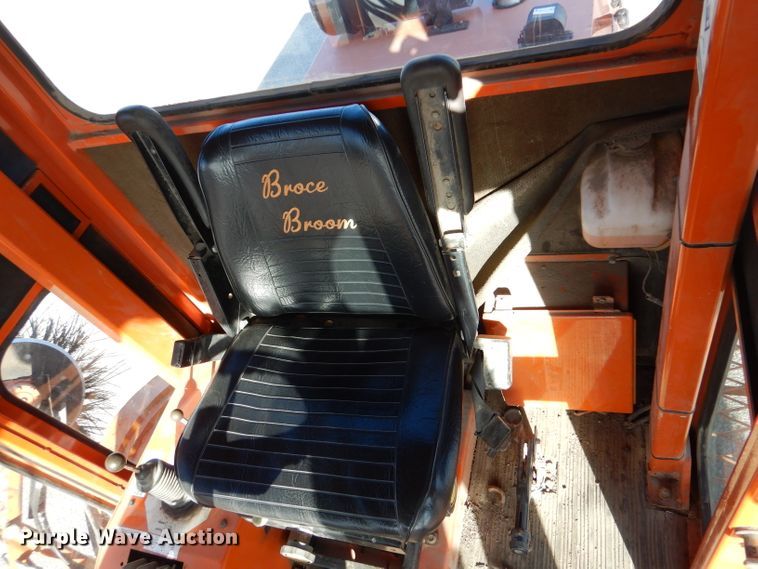 image for item IE9683 2006 Broce RJ-350  broom