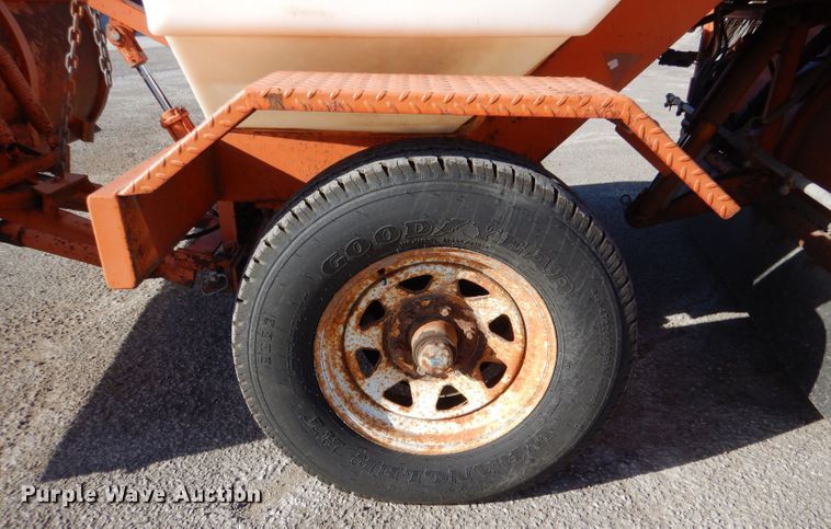 image for item IE9683 2006 Broce RJ-350  broom