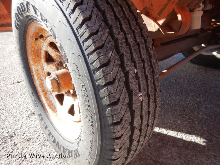 image for item IE9683 2006 Broce RJ-350  broom