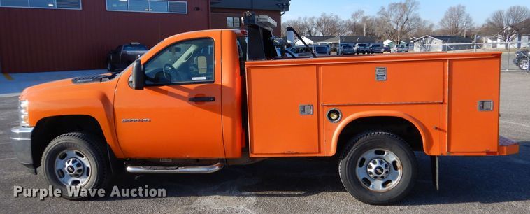 image for item IE9684 2012 Chevrolet Silverado 2500HD  utility bed pickup truck