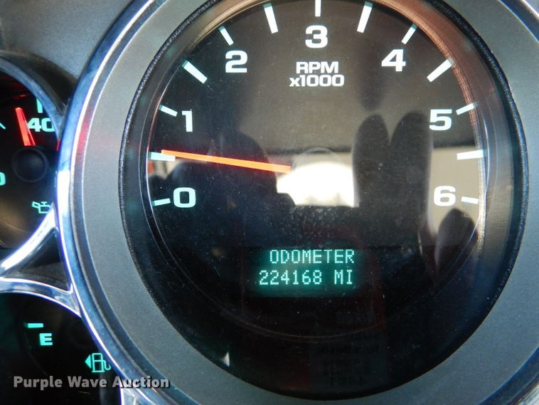 image for item IE9684 2012 Chevrolet Silverado 2500HD  utility bed pickup truck