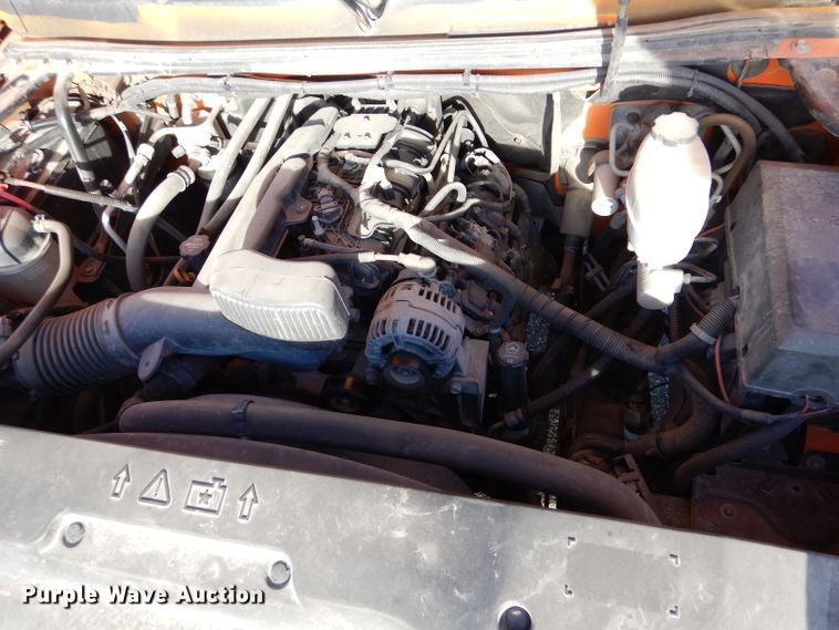 image for item IE9684 2012 Chevrolet Silverado 2500HD  utility bed pickup truck