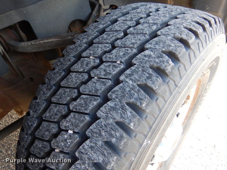 image for item IE9684 2012 Chevrolet Silverado 2500HD  utility bed pickup truck