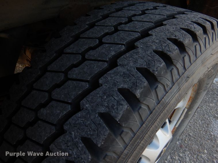 image for item IE9684 2012 Chevrolet Silverado 2500HD  utility bed pickup truck