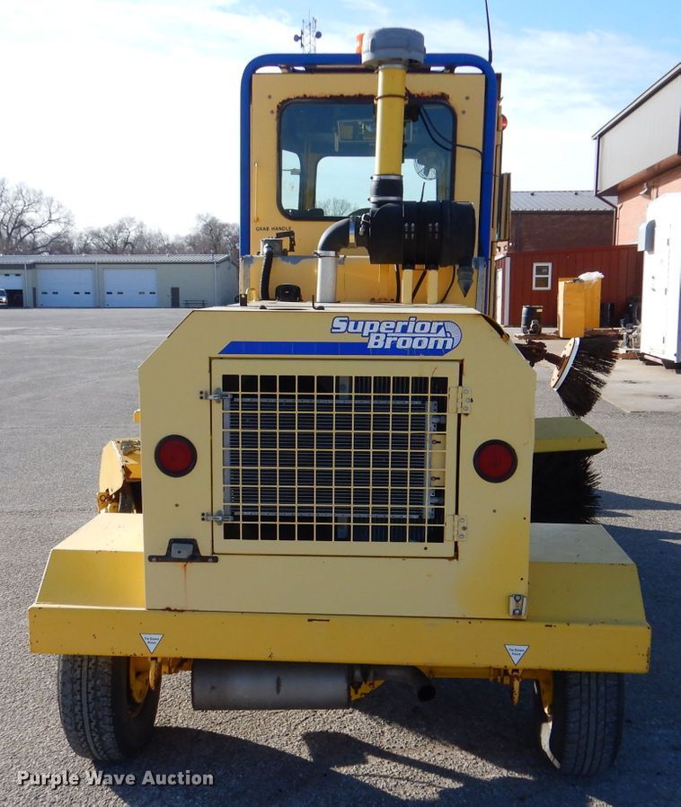 image for item IE9685 2007 Superior DT80-C  broom