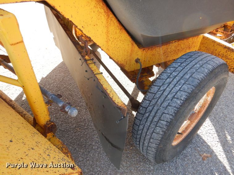 image for item IE9685 2007 Superior DT80-C  broom