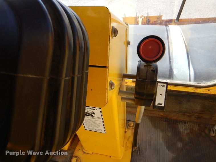 image for item IE9685 2007 Superior DT80-C  broom