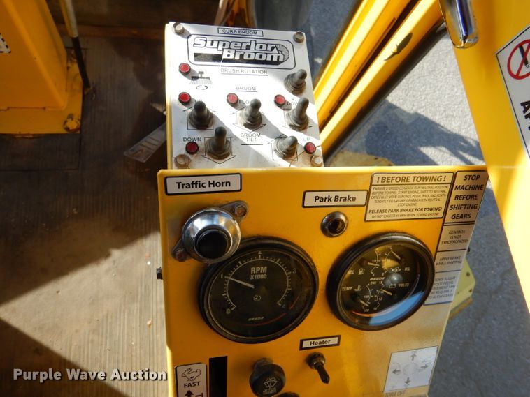 image for item IE9685 2007 Superior DT80-C  broom