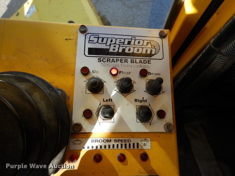 image for item IE9685 2007 Superior DT80-C  broom