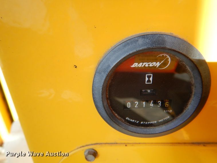 image for item IE9685 2007 Superior DT80-C  broom