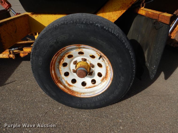 image for item IE9685 2007 Superior DT80-C  broom