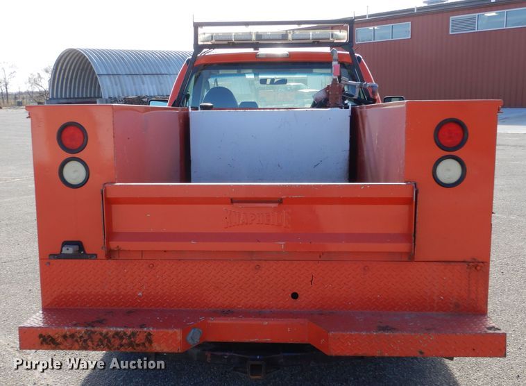 image for item IE9686 2009 Ford F250 Super Duty XL  utility bed pickup truck