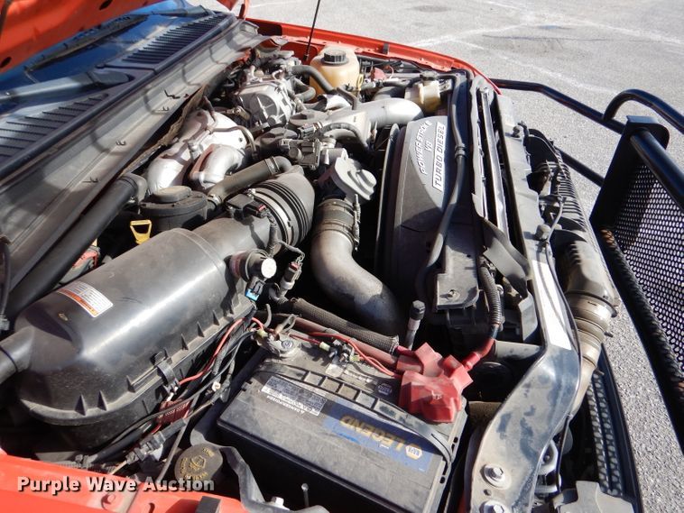 image for item IE9686 2009 Ford F250 Super Duty XL  utility bed pickup truck