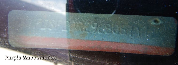 image for item IE9686 2009 Ford F250 Super Duty XL  utility bed pickup truck