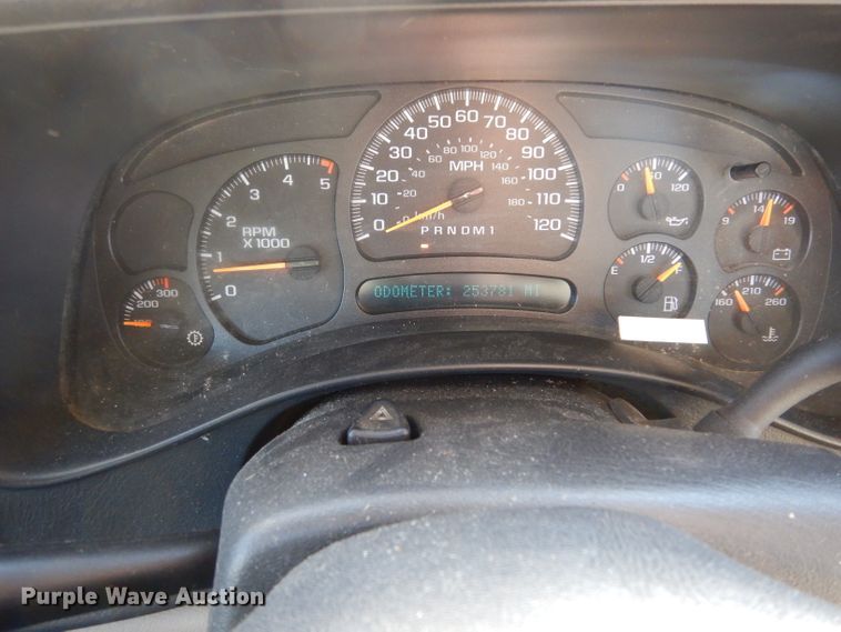 image for item IE9687 2006 Chevrolet Silverado 3500  Crew Cab utility bed pickup truck