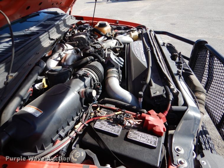 image for item IE9688 2008 Ford F250 Super Duty XL  utility bed pickup truck