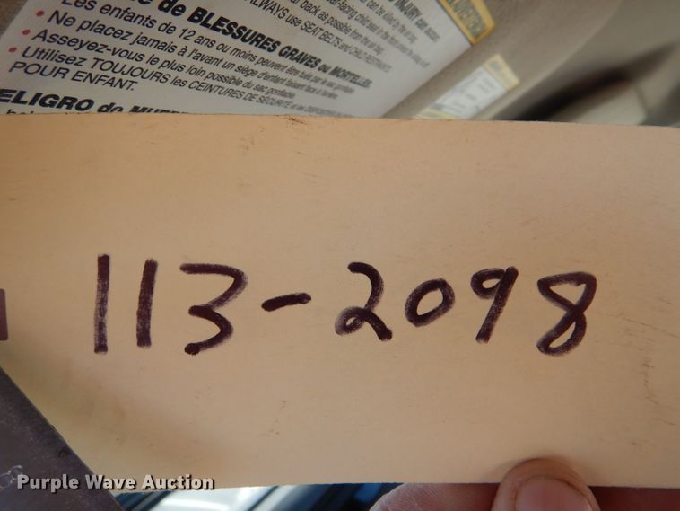 image for item IE9688 2008 Ford F250 Super Duty XL  utility bed pickup truck