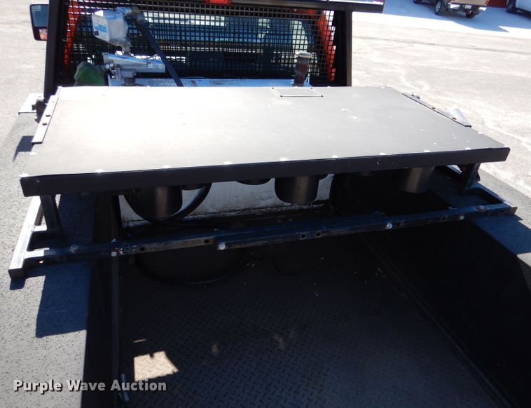 image for item IE9689 2014 Ford F250 Super Duty XL  Crew Cab utility bed pickup truck