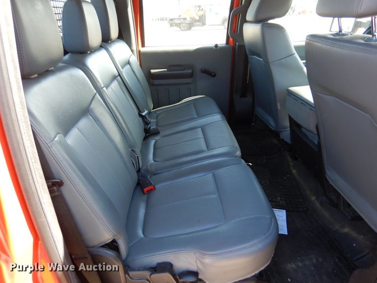 image for item IE9689 2014 Ford F250 Super Duty XL  Crew Cab utility bed pickup truck