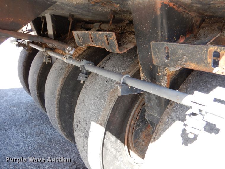 image for item IE9690 2000 Bomag BW11RH  pneumatic roller