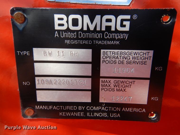image for item IE9690 2000 Bomag BW11RH  pneumatic roller