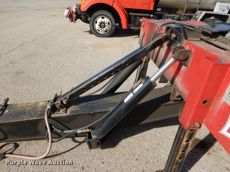 image for item IE9691 2008 Landoll 345D  tilt deck equipment trailer