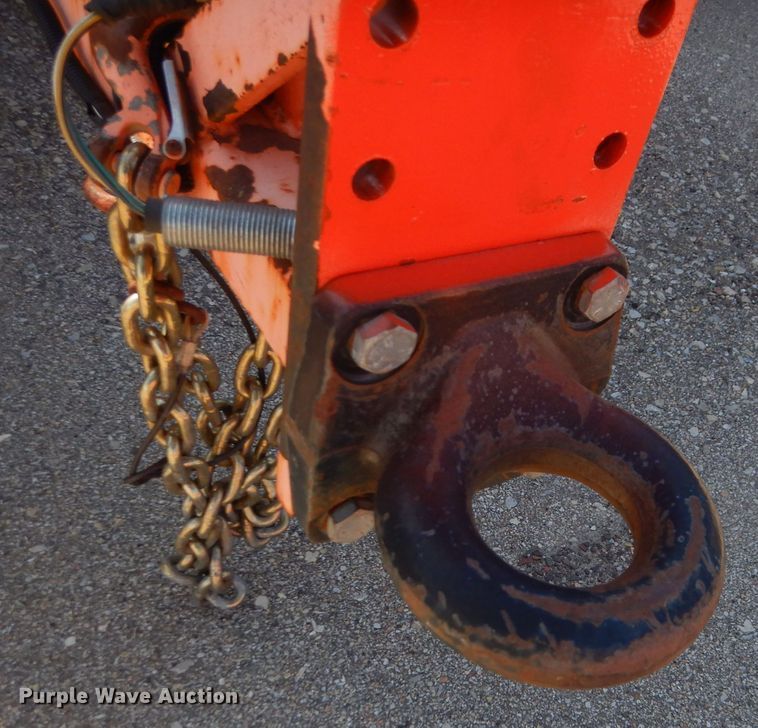 image for item IE9692 2005 American Signal CMS-T331  message board trailer