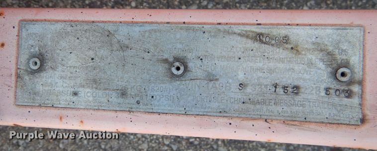 image for item IE9692 2005 American Signal CMS-T331  message board trailer