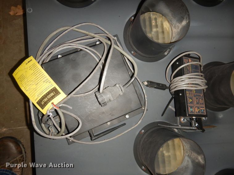 image for item IH9190 National Signal 60260 arrow board