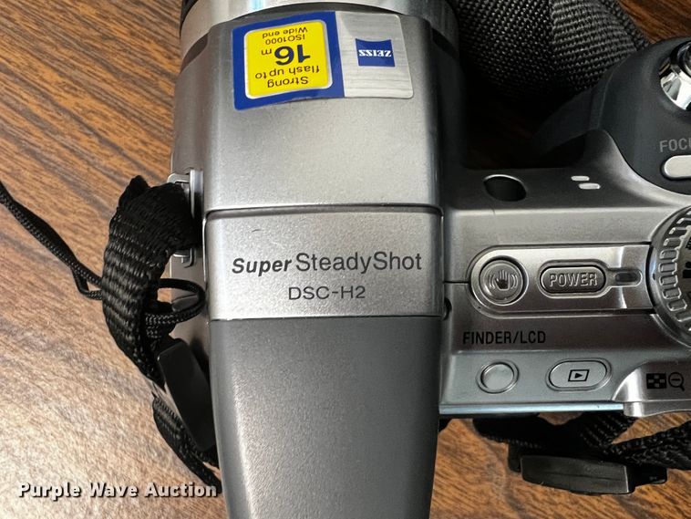 image for item JH9398 (4) cameras