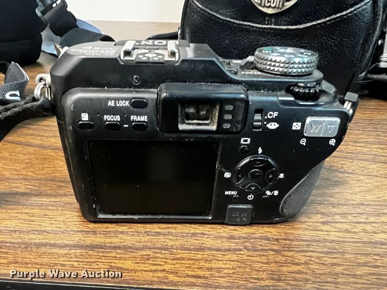 image for item JH9398 (4) cameras