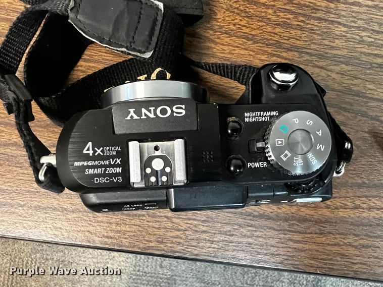 image for item JH9398 (4) cameras