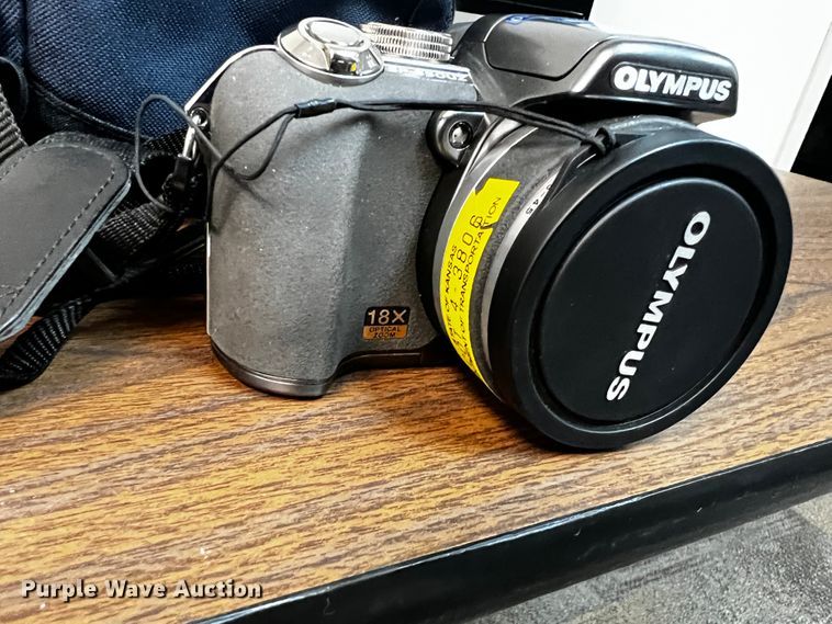 image for item JH9398 (4) cameras