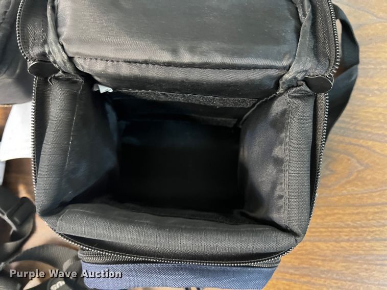image for item JH9398 (4) cameras