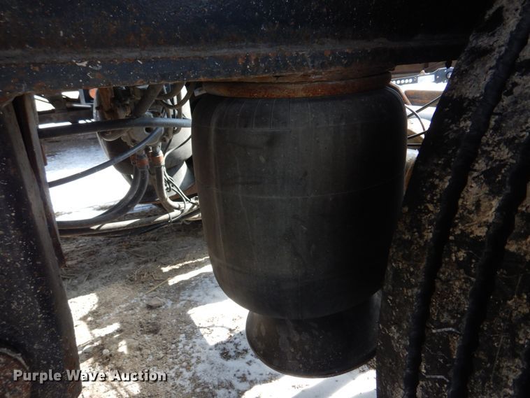 image for item DH8194 2007 Landoll 835  lowboy equipment trailer