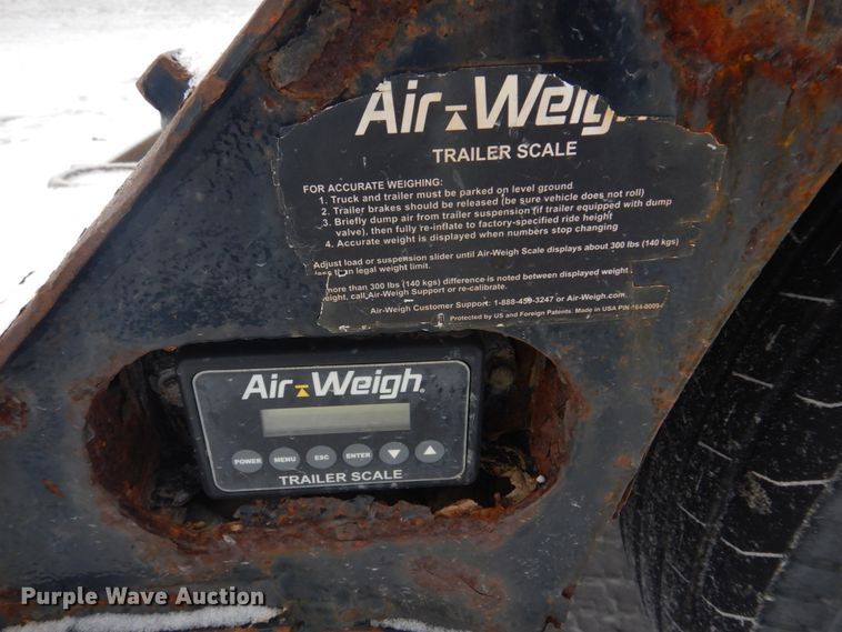 image for item DH8194 2007 Landoll 835  lowboy equipment trailer