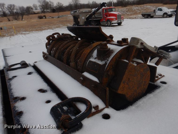 image for item DH8194 2007 Landoll 835  lowboy equipment trailer