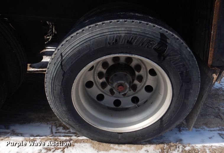 image for item DH8194 2007 Landoll 835  lowboy equipment trailer