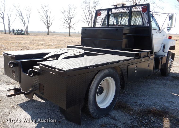 image for item DH8196 1992 Chevrolet Kodiak C6500  flatbed truck