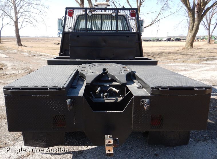 image for item DH8196 1992 Chevrolet Kodiak C6500  flatbed truck