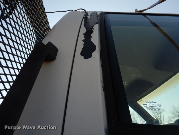 image for item DH8196 1992 Chevrolet Kodiak C6500  flatbed truck