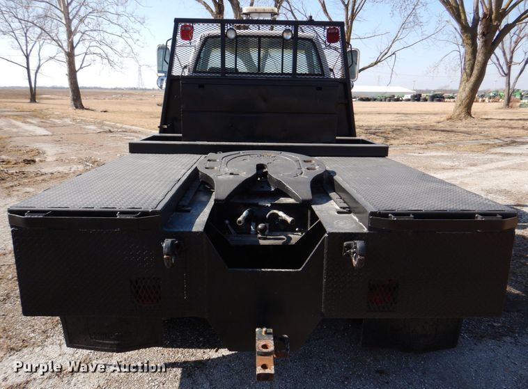 image for item DH8196 1992 Chevrolet Kodiak C6500  flatbed truck