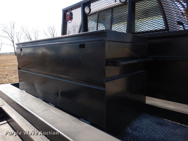 image for item DH8196 1992 Chevrolet Kodiak C6500  flatbed truck