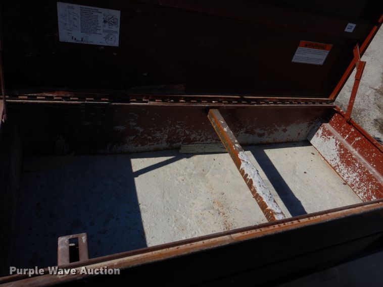 image for item DH8196 1992 Chevrolet Kodiak C6500  flatbed truck