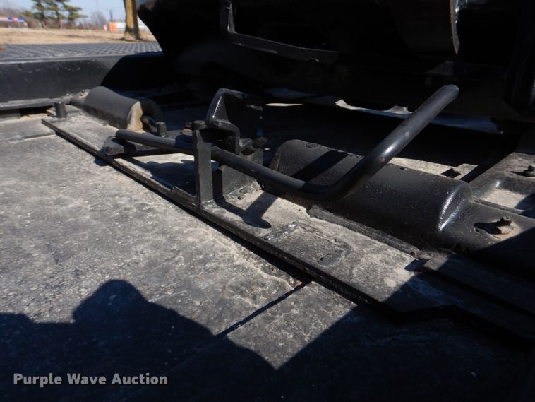 image for item DH8196 1992 Chevrolet Kodiak C6500  flatbed truck