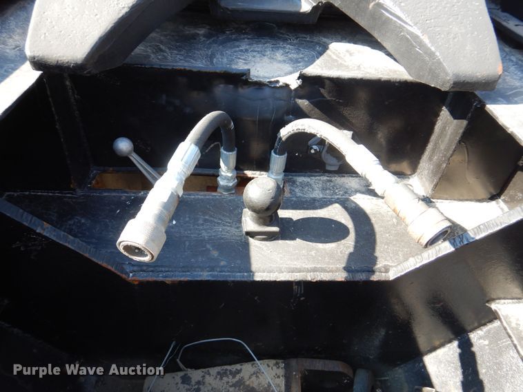 image for item DH8196 1992 Chevrolet Kodiak C6500  flatbed truck